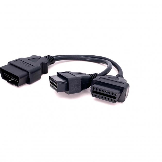 Разветвитель гнезда OBD2 на два устройства
